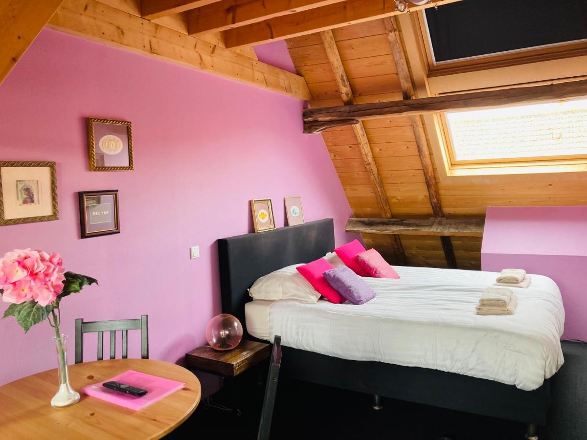 Bed & Breakfast With Or Without De Schuur Zierikzee